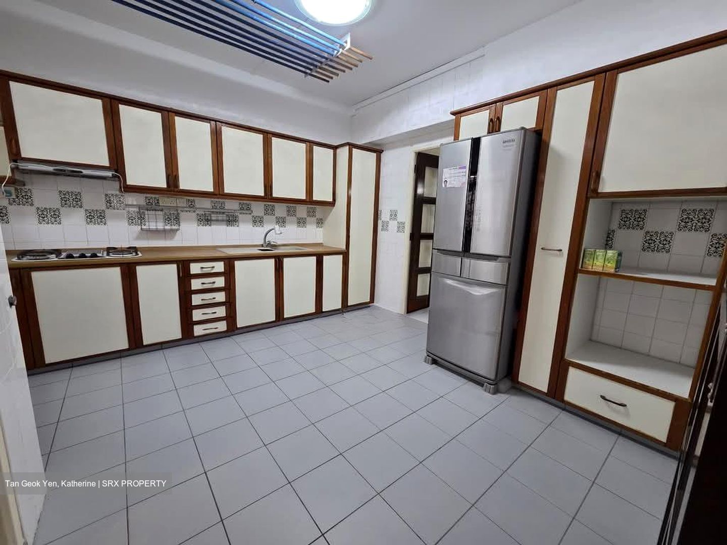 Blk 842 Jurong West Street 81 (Jurong West), HDB Executive #534520471